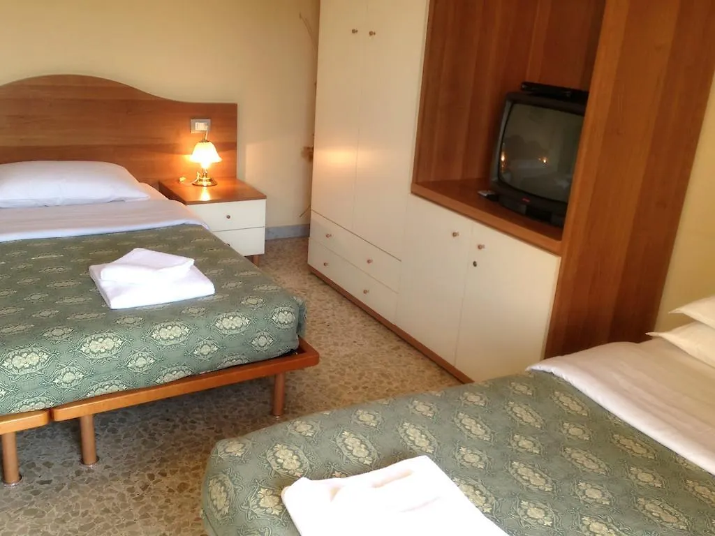 Sei A Roma Accomodation 5*,  Italia