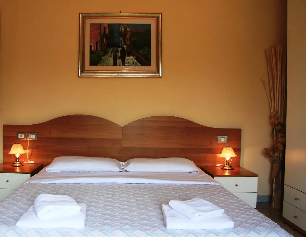 Sei A Roma Accomodation 5*,  Italia