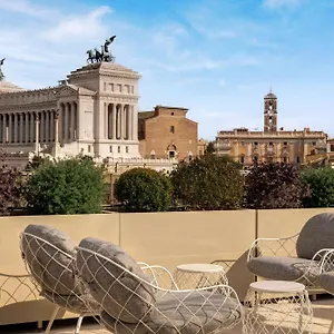 Hotel Radisson Collection Hotel, Antica